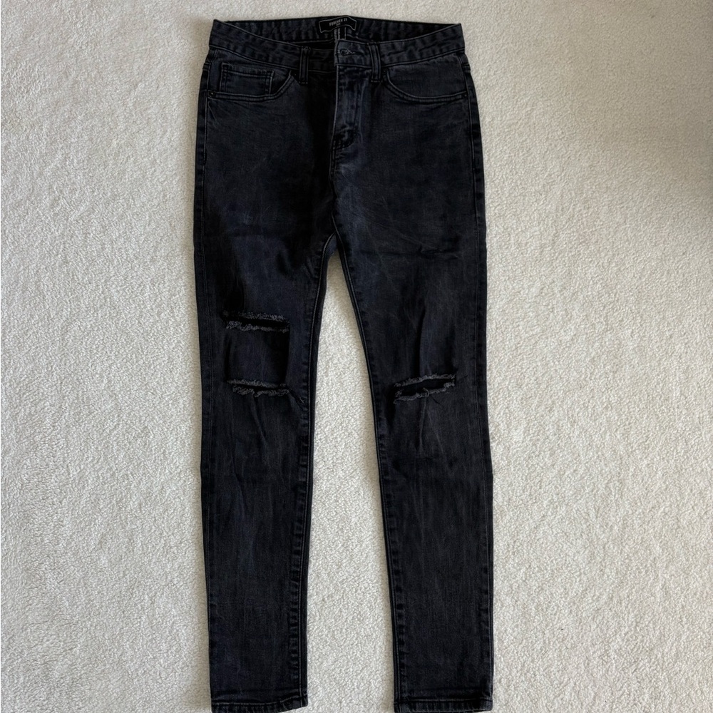 Forever21 Men's Black Ripped Jeans
